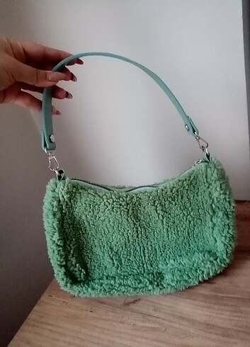 Yesil Pelus Baget Canta 