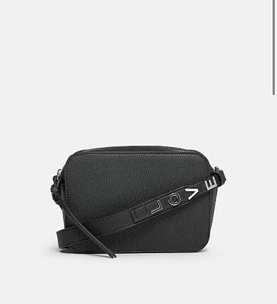 Stradivarius siyah askılı çanta