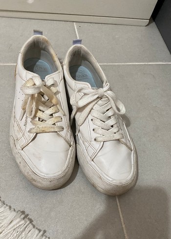 Beyaz Minimalist Kadın Sneaker