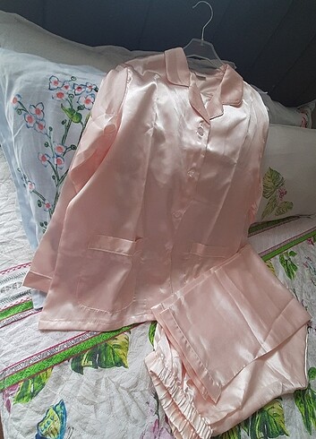 l Beden çeşitli Renk pijama takımı