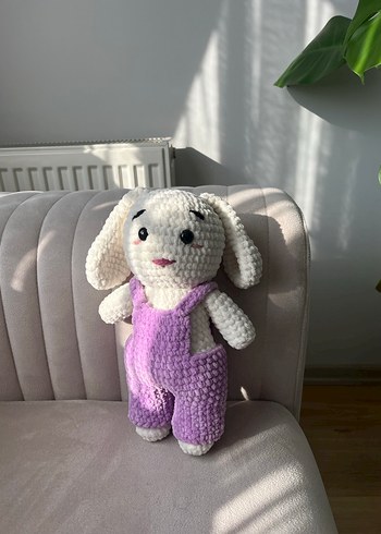 Lila elbiseli Örgü Tavşan Peluş Oyuncak - Görsel 3
