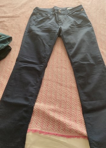 Kadın Siyah Denim Pantolon Pilili Regular Fit