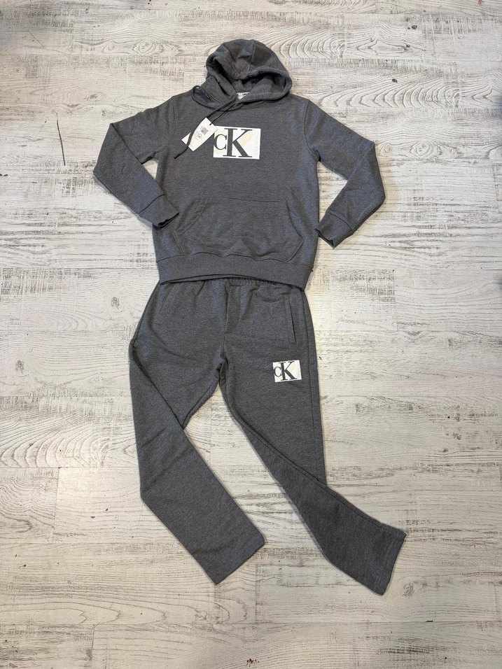 Erkek Gri Kapüşonlu Eşofman Takımı - Görsel 3
