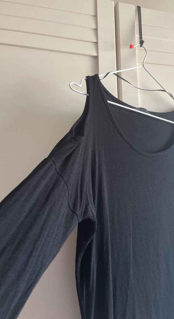 Batik penye Siyah Uzun Kollu Salaş Kadın Bluz omuzlarI acik - Görsel 3