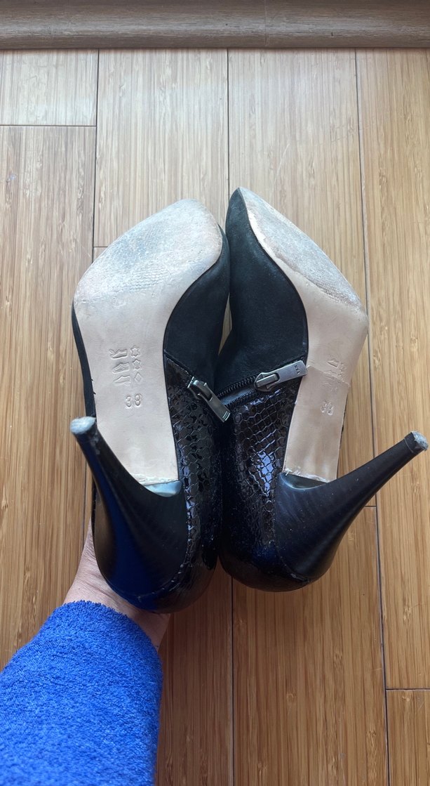 Siyah Süet Stiletto Topuklu Kadın Bot - Görsel 4