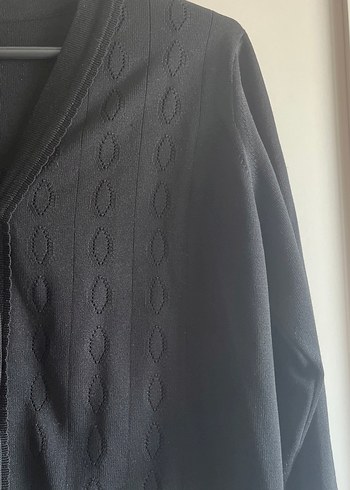 Düğmeli Siyah V Yaka Kadın ince merserize Hırka - Görsel 3