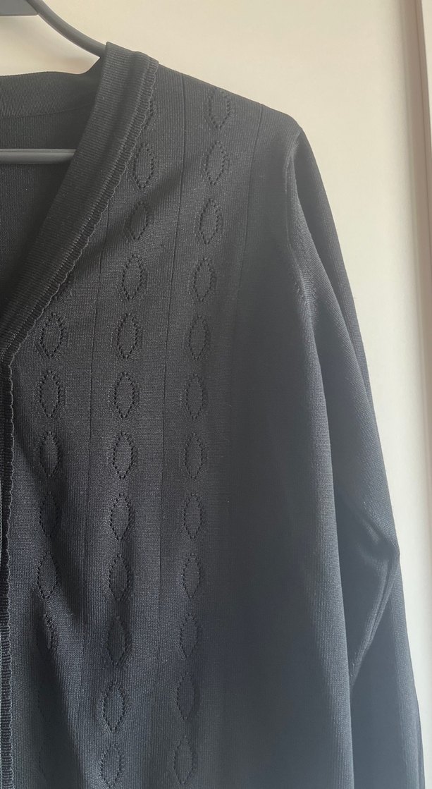 Düğmeli Siyah V Yaka Kadın ince merserize Hırka - Görsel 3