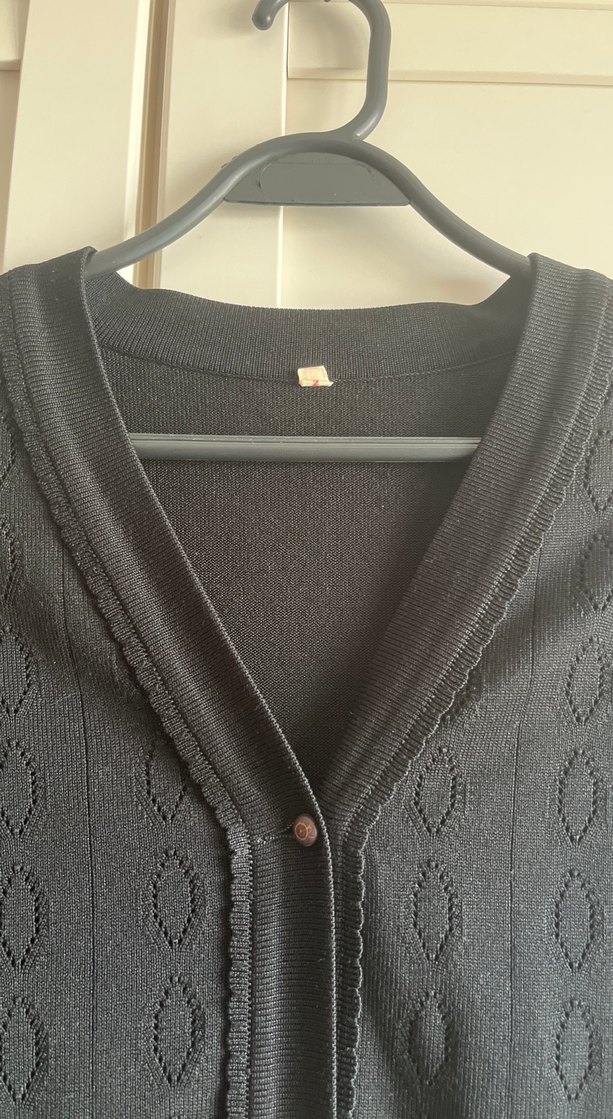 Düğmeli Siyah V Yaka Kadın ince merserize Hırka - Görsel 5