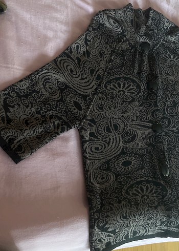 Desenli siyah ve Kahverengi Düğmeli büyük beden Hırka - Görsel 5