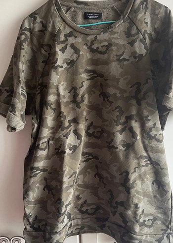Zara marka kadın Kamuflaj Desenli Kısa Kollu Tişört - Görsel 4