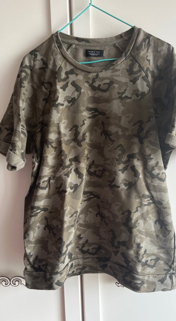 Zara marka kadın Kamuflaj Desenli Kısa Kollu Tişört - Görsel 4