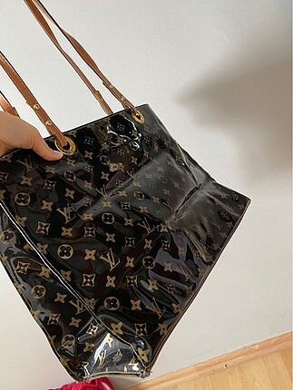 Louis Vuitton çanta