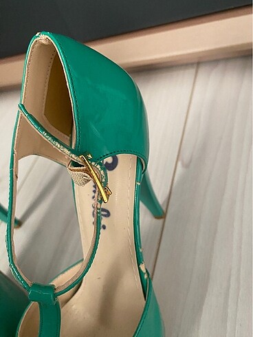 Bambi yeşil parlak topuklu - Görsel 6