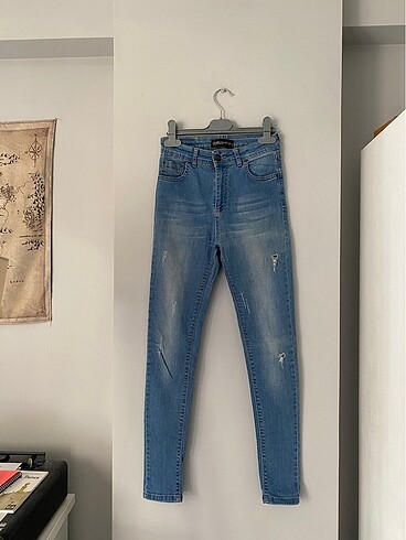 Açık mavi jean