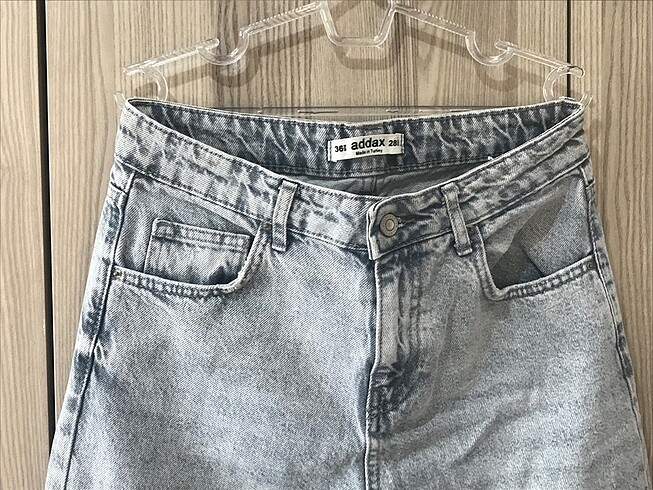 Yırtık pantolon