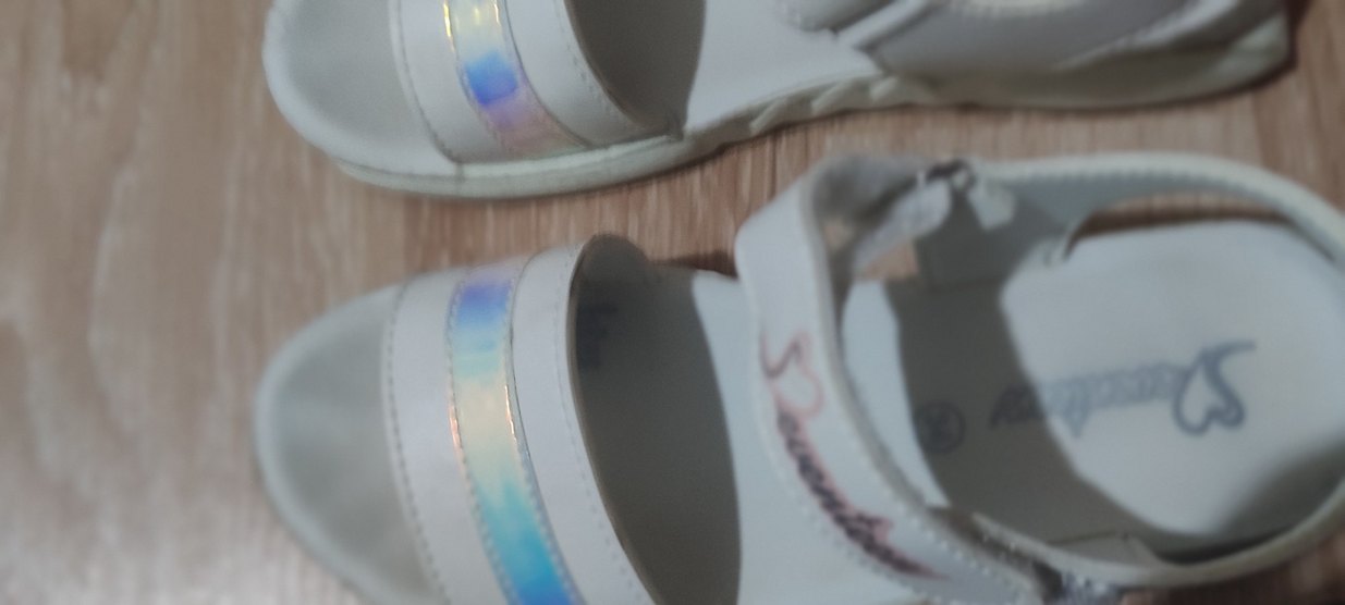 Beyaz Cırt Cırtlı Kız Sandalet - Görsel 3