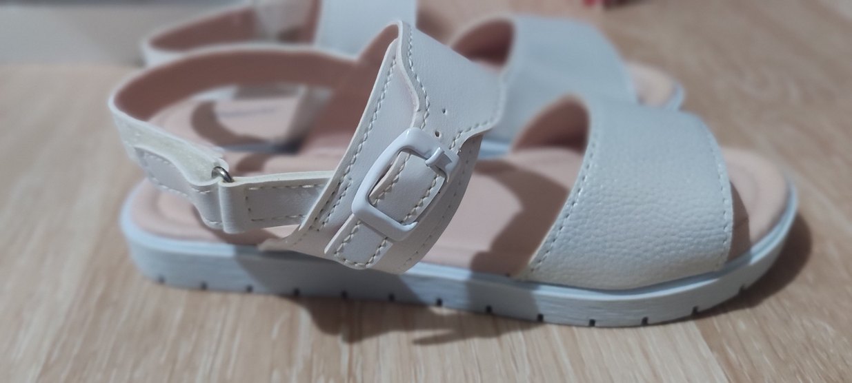 Beyaz kız çocuk sandalet - Görsel 4