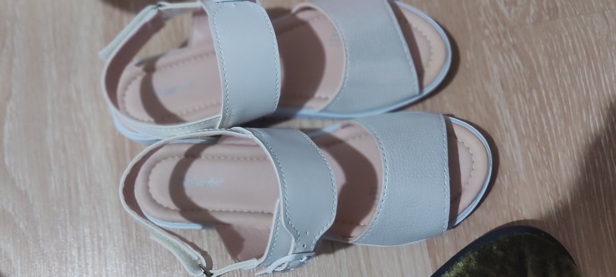 Beyaz kız çocuk sandalet - Görsel 3