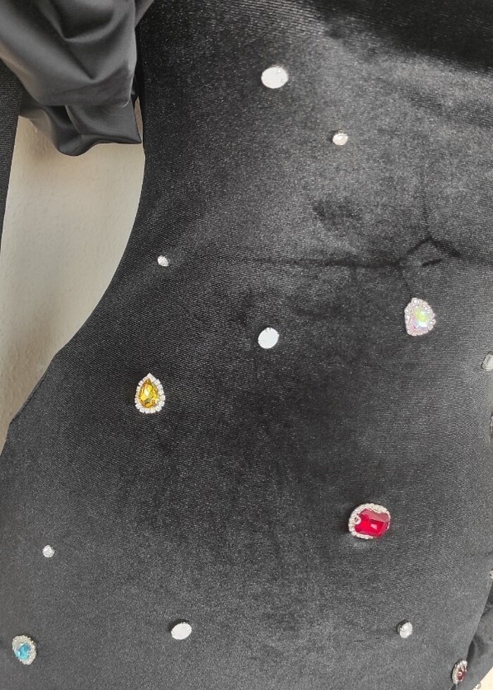 Yılbaşı Özel Taşlı Kadife Elbise  - Görsel 3