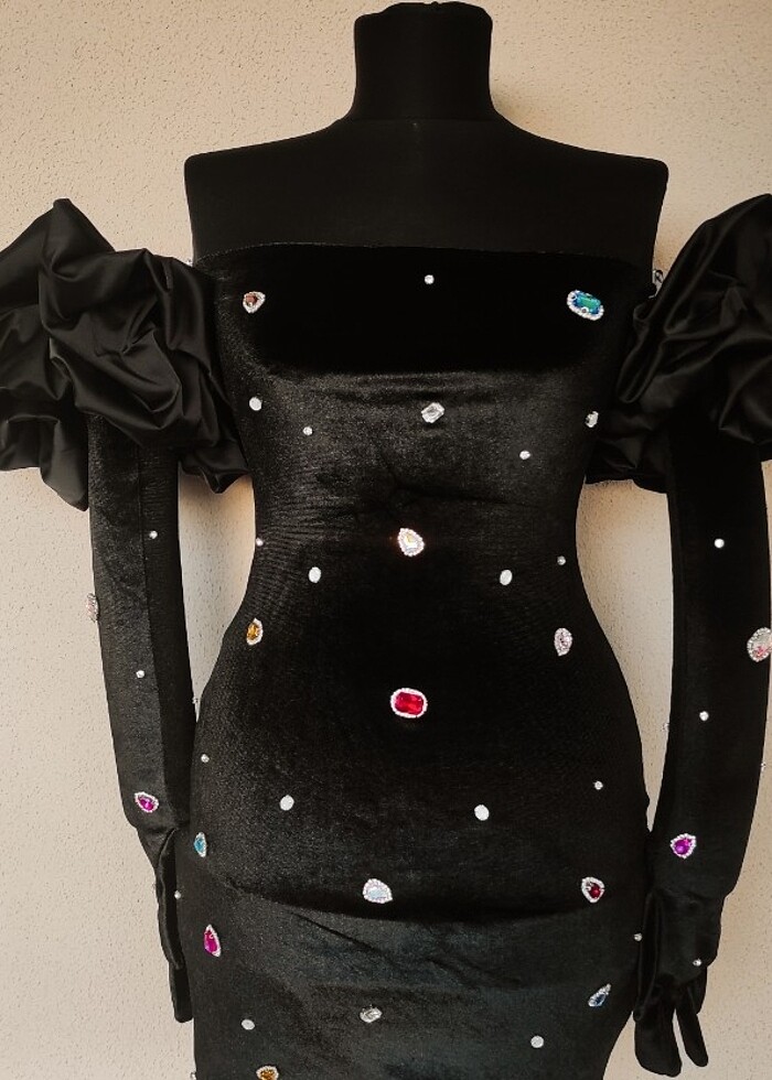 Yılbaşı Özel Taşlı Kadife Elbise  - Görsel 2