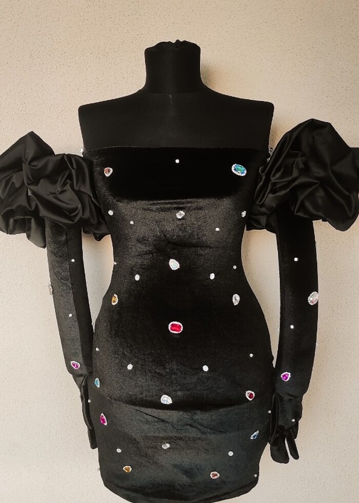 Yılbaşı Özel Taşlı Kadife Elbise  - Görsel 4