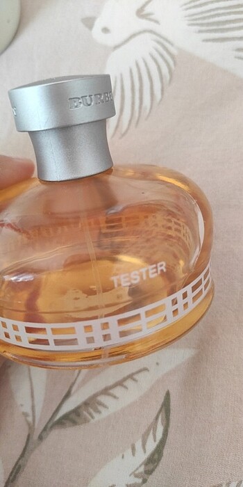  Beden Burberry weekend tester