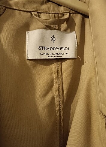 xl Beden STRADİVARİUS BEJ TRENÇKOT