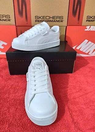 Puma 37/40 arası bütün numaralar mevcuttur sınıfının en iyisidir