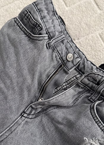 Gri Kadın Denim Mini Şort - Görsel 3