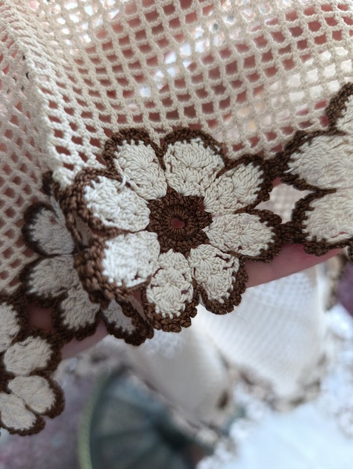 Çiçek Motifli El işi Dantel Örtü Seti - Görsel 3