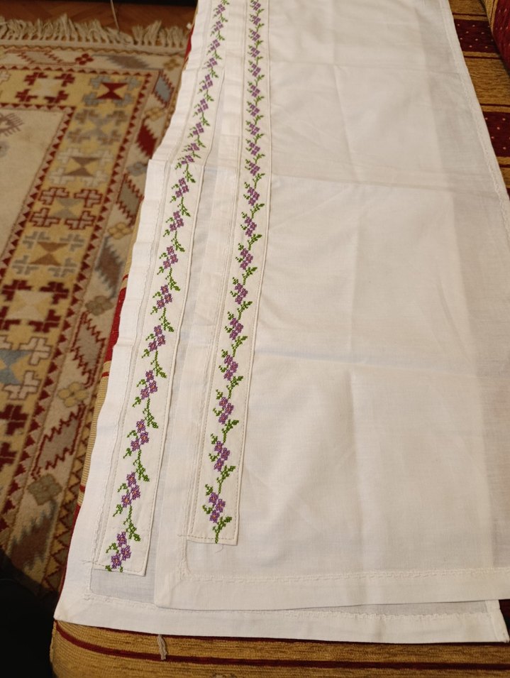 Kanaviçe Mor Çiçekli Nakışlı raf örtüsü 2 adet - Görsel 5