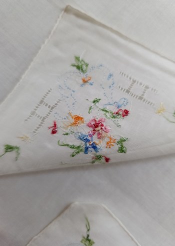 Nostalji İşlemeli Beyaz mendil sehpa Örtüsü Seti - Görsel 6