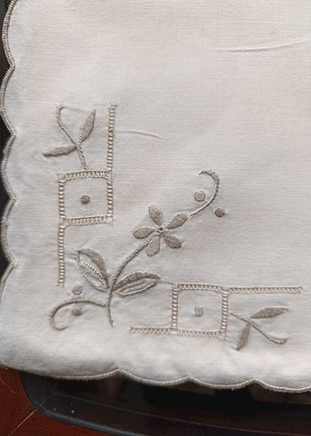 Rahibe işi peçeteler Nakışlı krem 12adet - Görsel 2