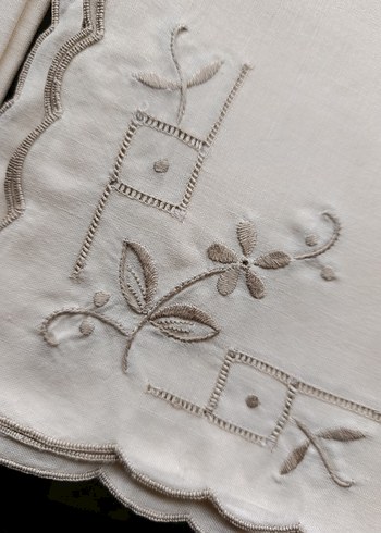 Rahibe işi peçeteler Nakışlı krem 12adet - Görsel 3