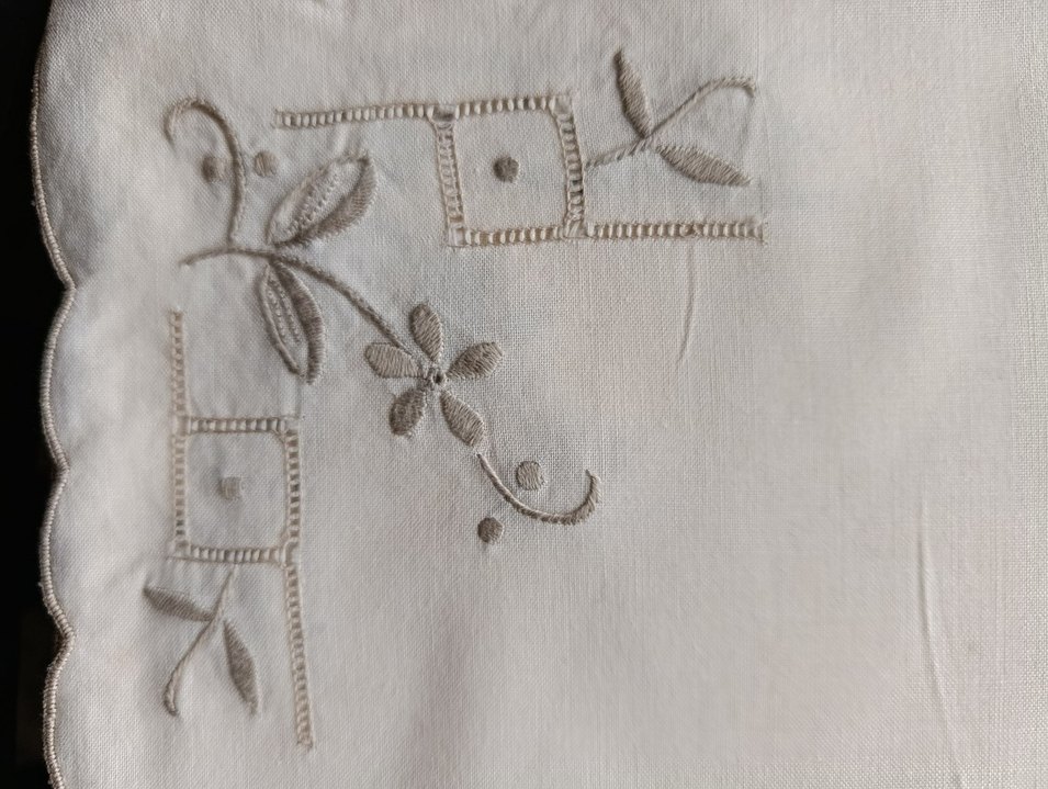 Rahibe işi peçeteler Nakışlı krem 12adet - Görsel 5