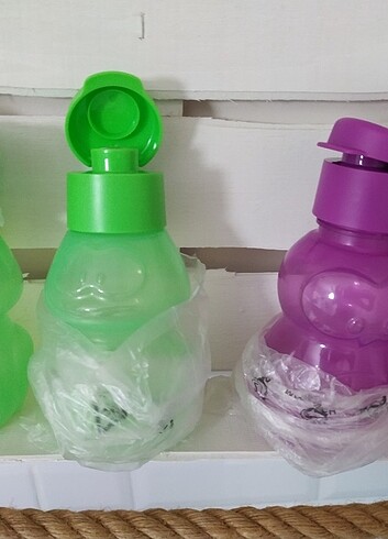 Tupperware Dino şise 