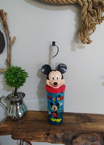 Mickey mouse pipetli bardak