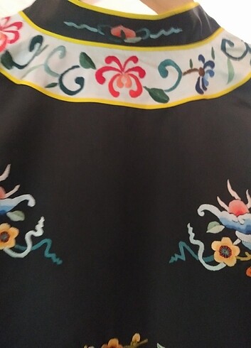 l Beden Kimono ipek, işlemeli 