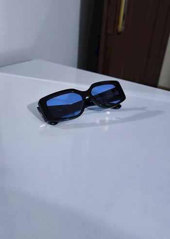 Şeffaf Siyah Minimalist Kadın Gözlüğü - Görsel 6