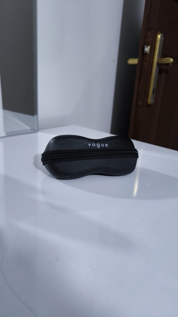 Şeffaf Siyah Minimalist Kadın Gözlüğü - Görsel 5