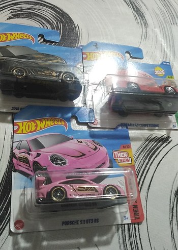 Beden Kırmızı Hot Wheels Ferrari F40 Oyuncak Araba