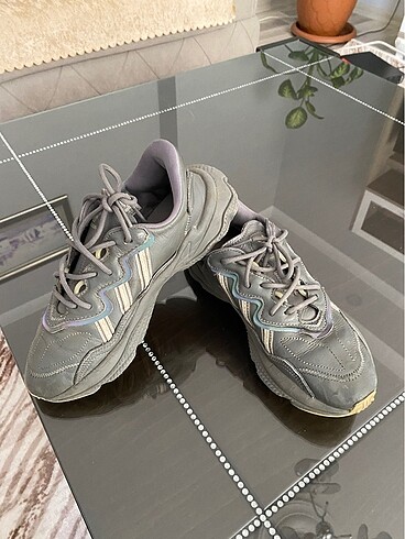 38,5 Beden gri Renk Orjinal Adidas Ozweego