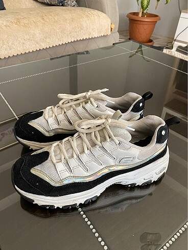 38,5 Beden Orjinal Skechers Dlites