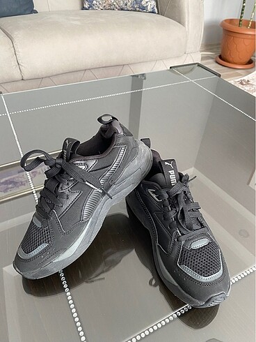 36 Beden siyah Renk Orjinal Puma Xray