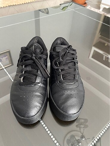 Adidas Orjinal Adidas Court Bold