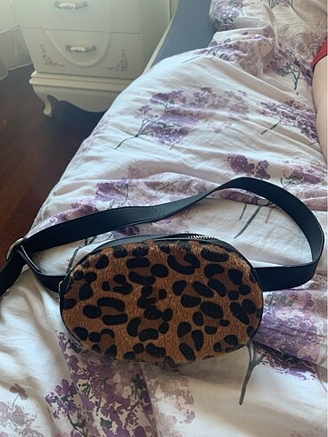 Stradivarius leopar desenli çanta