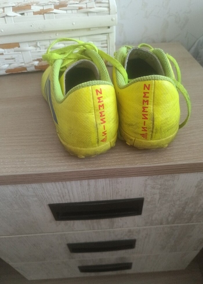 33 numara Adidas halısaha ayakkabı orjinal  - Görsel 3