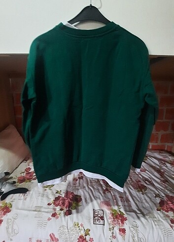 Yeşil sweatshirt 