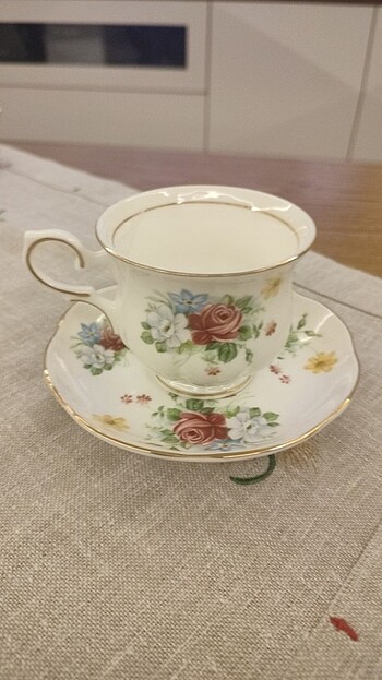 Antika çay fincanı 
