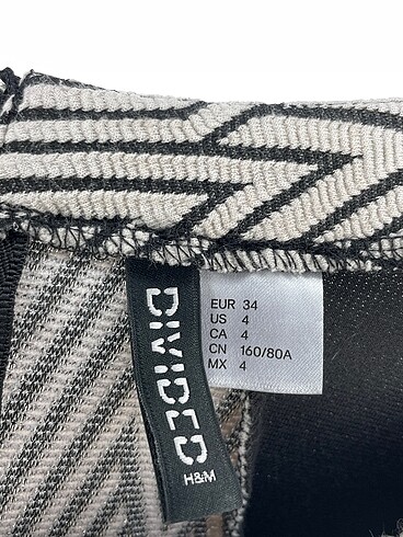 34 Beden çeşitli Renk H&M Kısa Elbise %70 İndirimli.